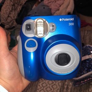 blue polaroid 300